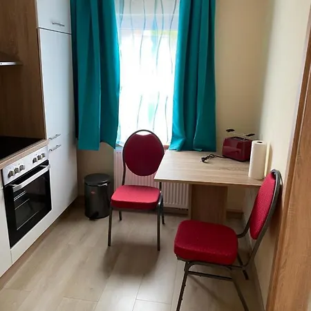 Zur Post - Standort Am Bahnhof Eiserfeld Hotel *