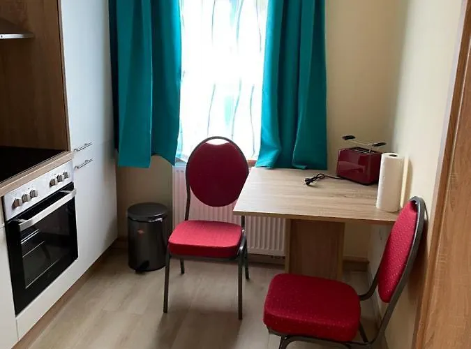 Zur Post - Standort Am Bahnhof Eiserfeld Hotel *